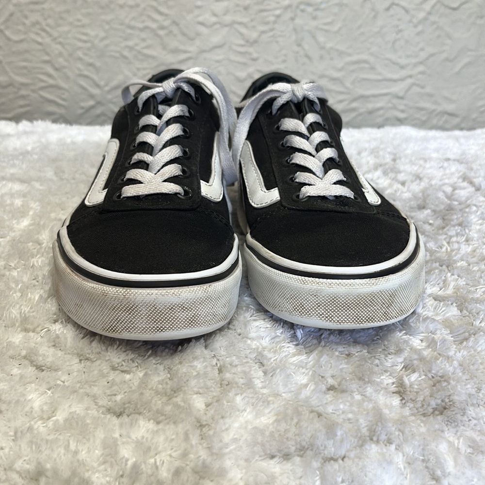 Vans Old Skool Skate Shoe - Picture 8 of 13